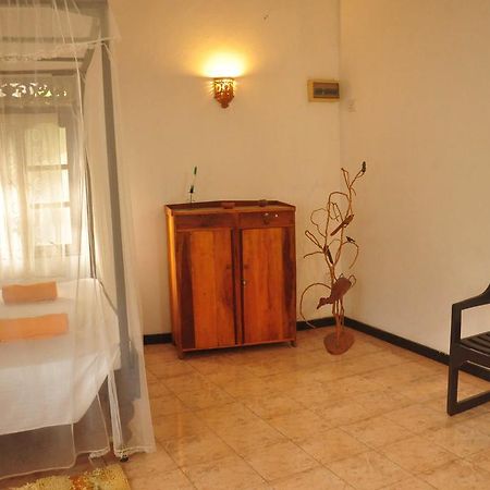 أونا واتونا Era Guest House المظهر الخارجي الصورة